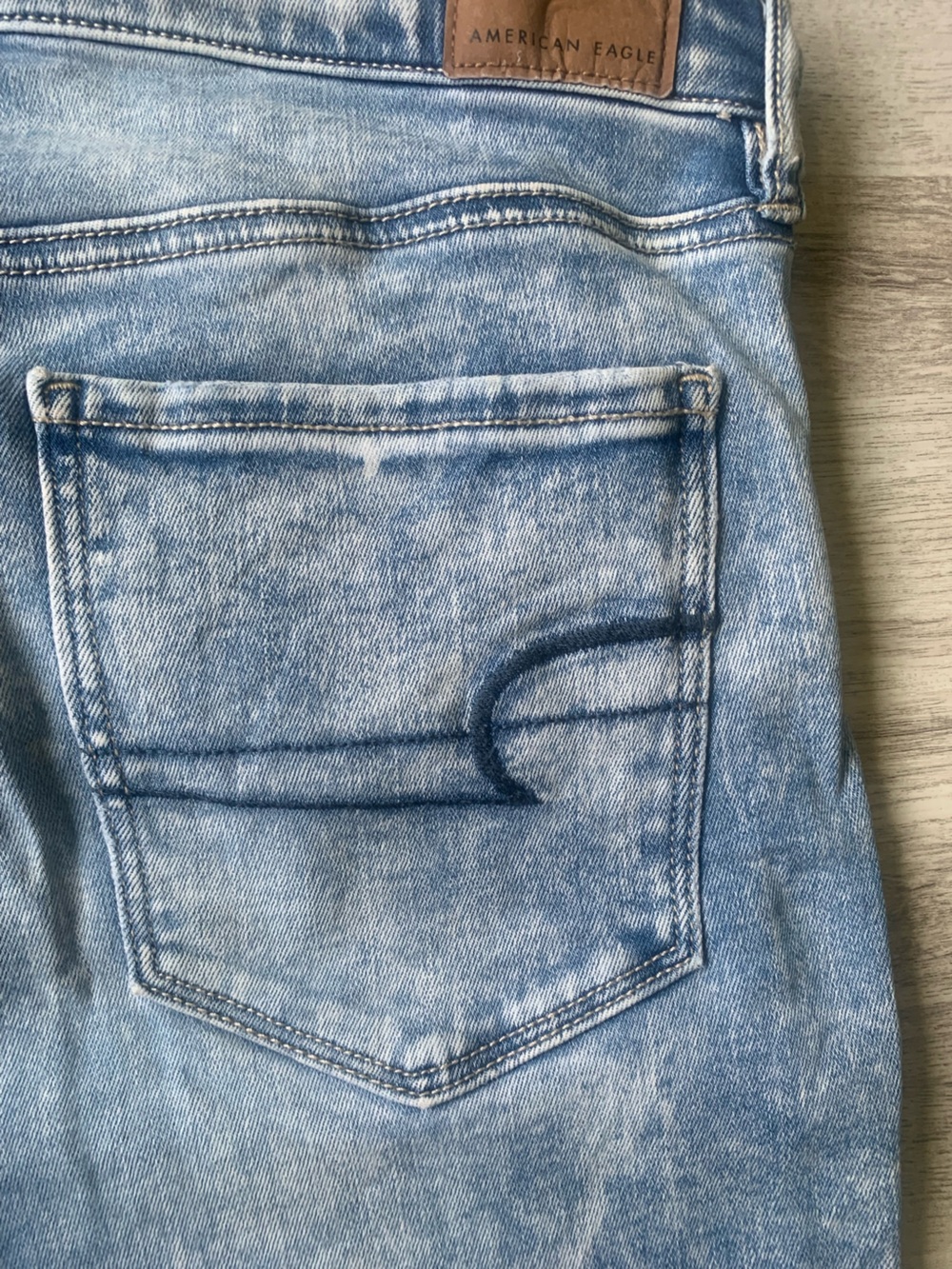 American Eagle SUPER HI RISE JEGGING CROP NEXT LEVEL STRETCH Blue Distressed - Picture 7 of 11